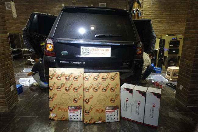 路虎神行者2赛伦科特胎噪、风噪针对汽车音响隔音作业 路虎神行者2赛伦科特胎噪、风噪针对汽车音响隔音作业